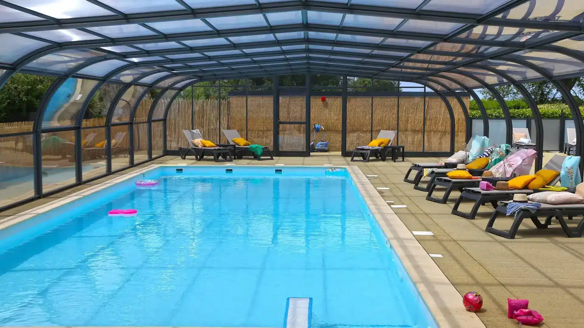 Camping nahe dem Mont Saint Michel mit überdachtem und beheiztem Schwimmbad